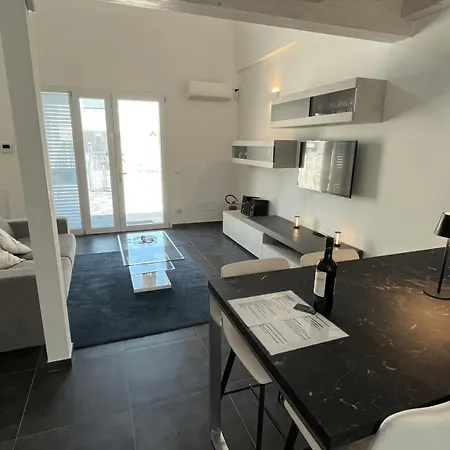 Elegant Loft By The Sea * פונטה מרינה