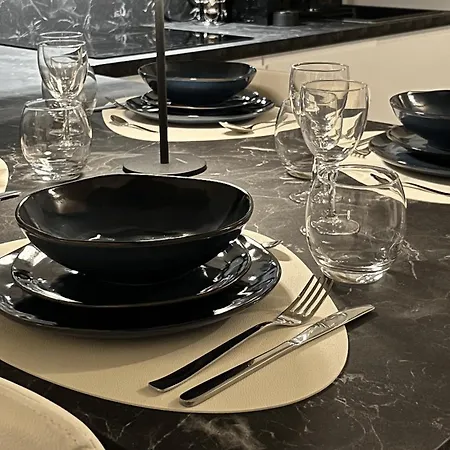 Elegant Loft By The Sea