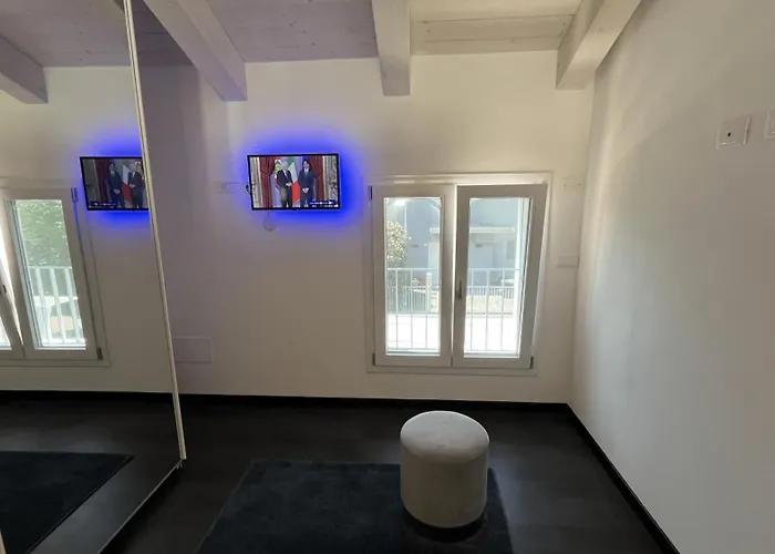 Elegant Loft By The Sea Appartamento