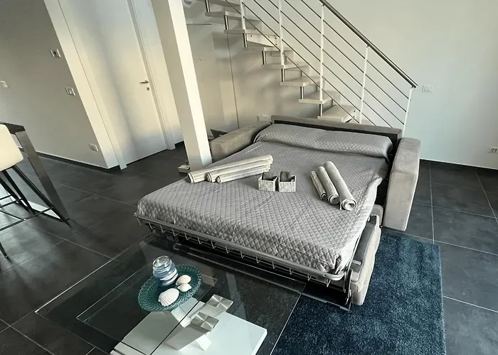 Elegant Loft By The Sea Appartamento